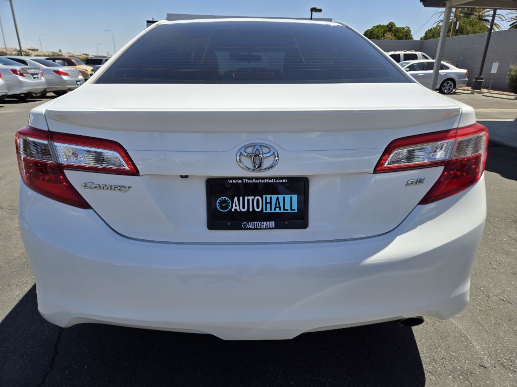 2014 Toyota Camry Image 4