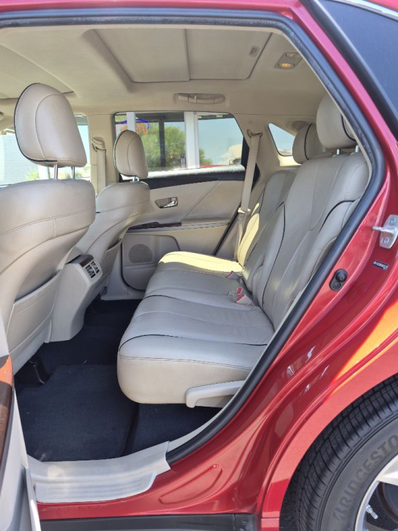 2010 Toyota Venza Image 12