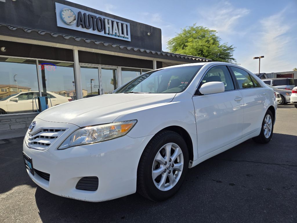 2011 Toyota Camry Image 1