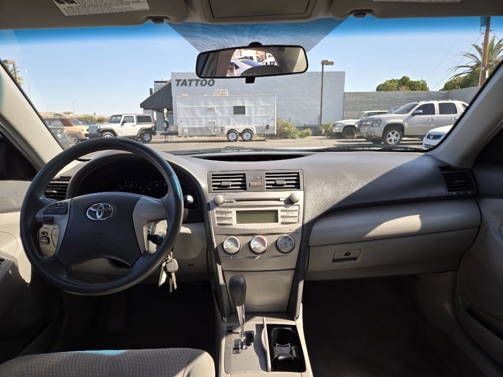 2011 Toyota Camry Image 11