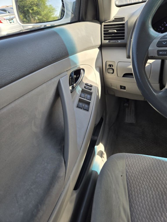 2011 Toyota Camry Image 13