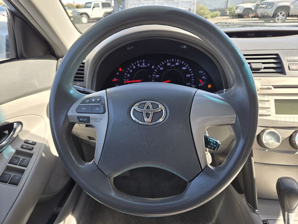 2011 Toyota Camry Image 14
