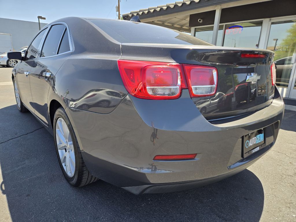 2013 Chevrolet Malibu Image 3