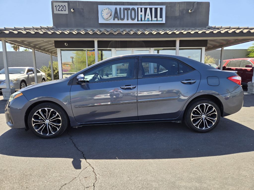 2015 Toyota Corolla Image 2
