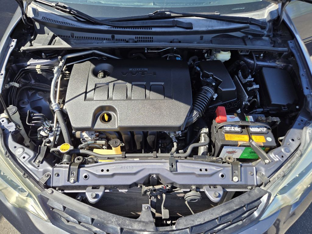 2015 Toyota Corolla Image 20