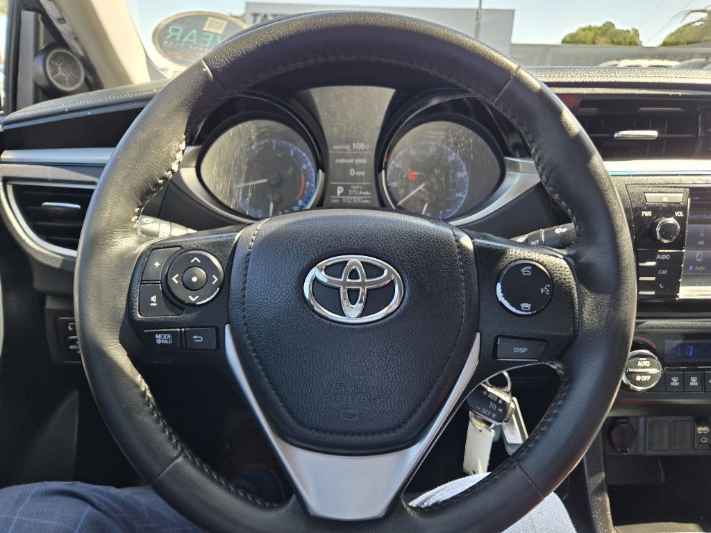 2015 Toyota Corolla Image 21