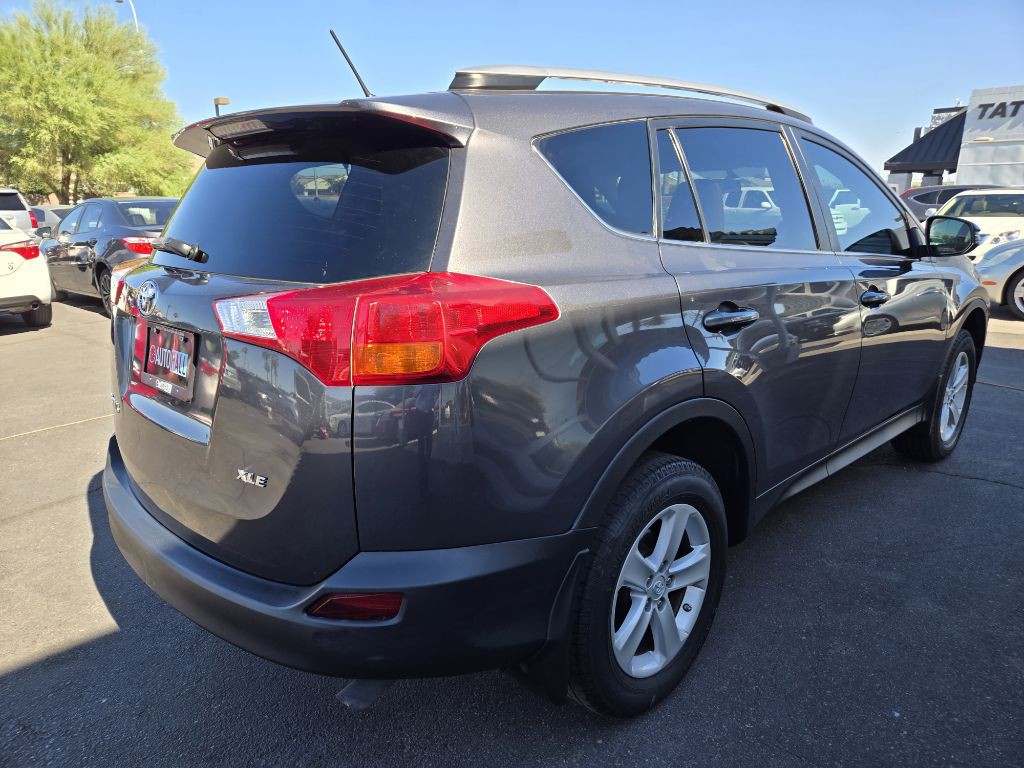 2014 Toyota Rav4 Image 5