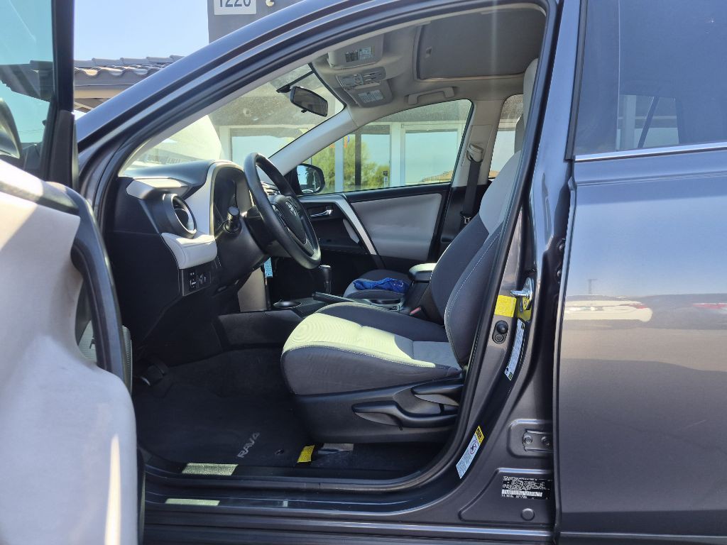 2014 Toyota Rav4 Image 9