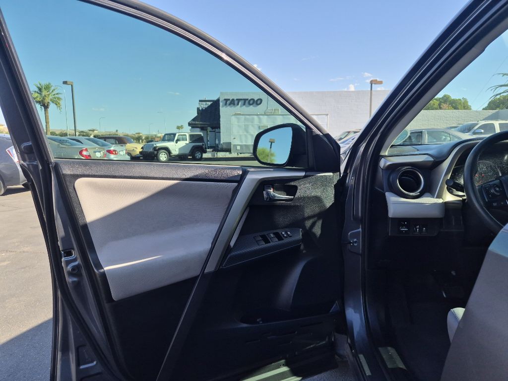 2014 Toyota Rav4 Image 11