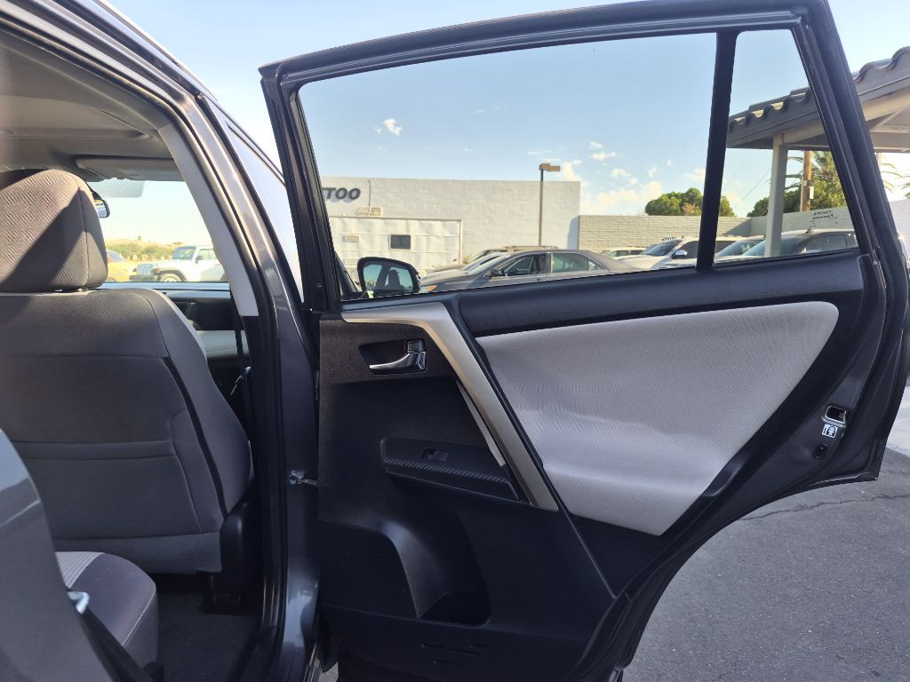 2014 Toyota Rav4 Image 14