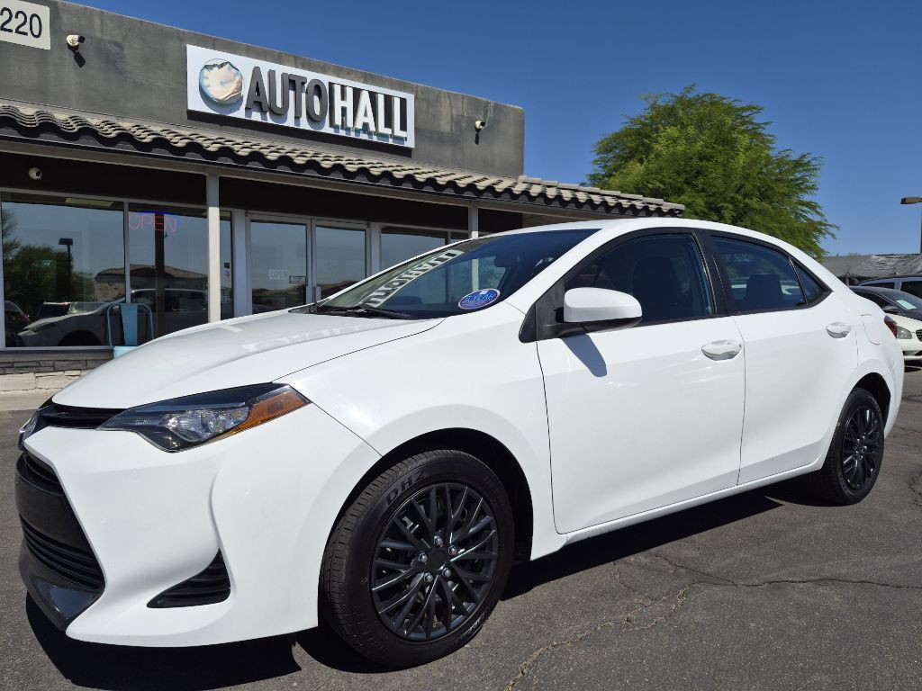 2017 Toyota Corolla Image 1