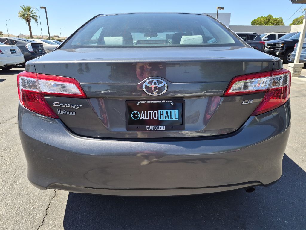 2013 Toyota Camry Image 4