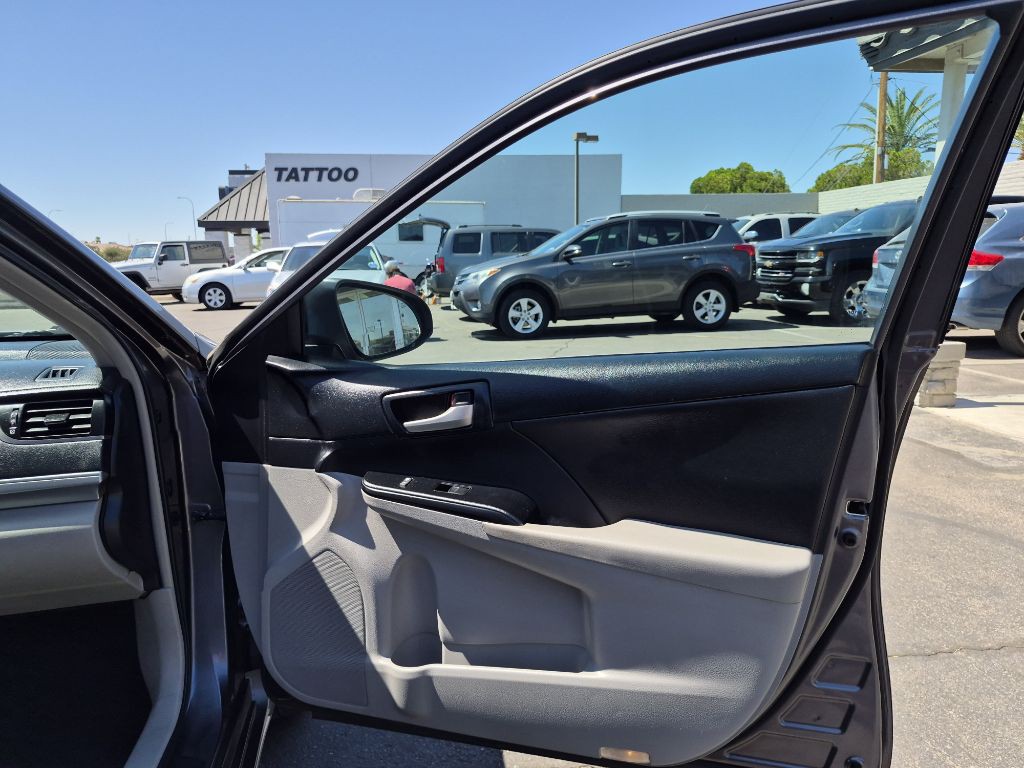 2013 Toyota Camry Image 14