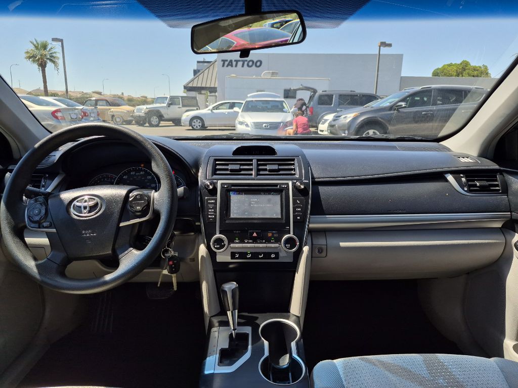 2013 Toyota Camry Image 15
