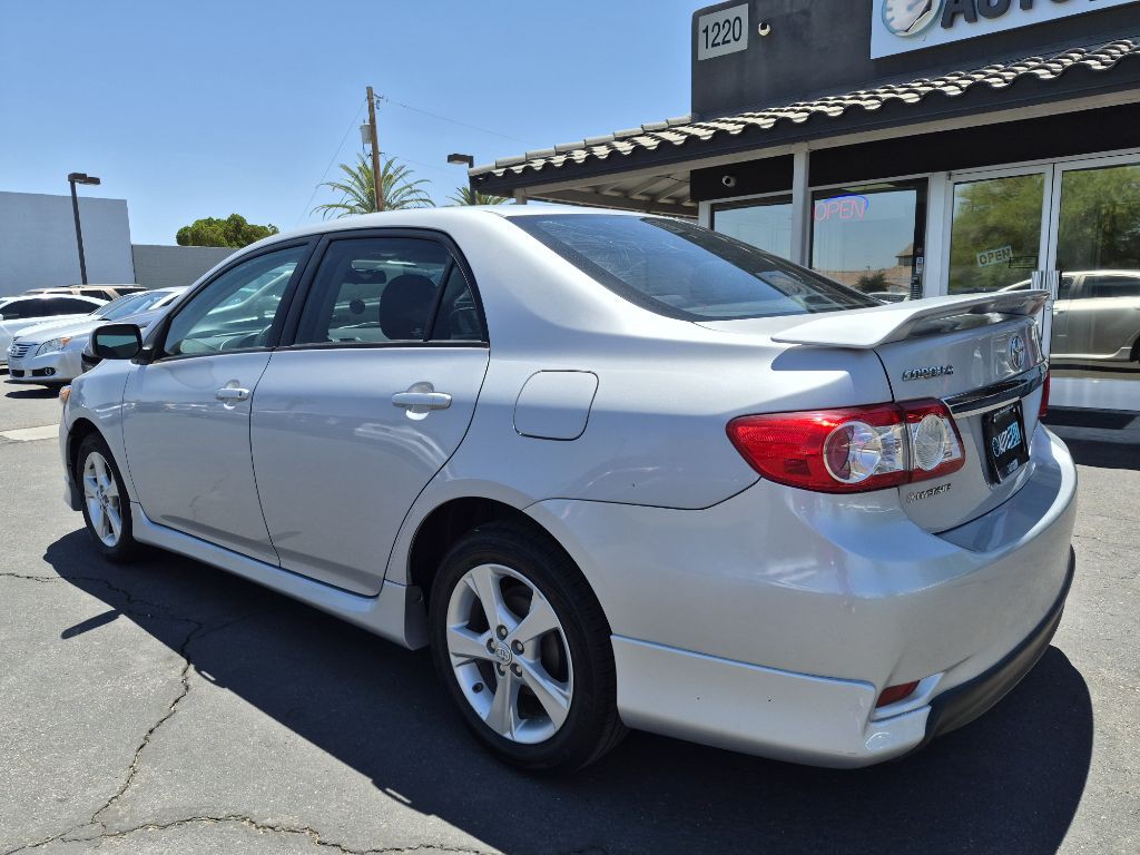 2011 Toyota Corolla Image 3