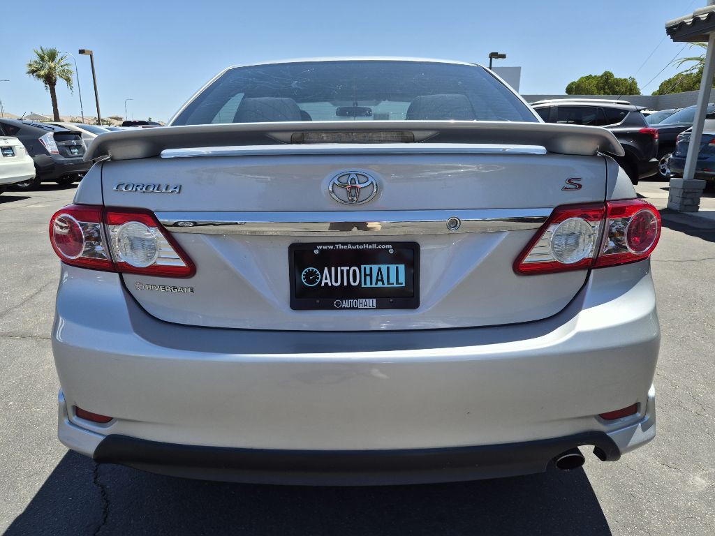2011 Toyota Corolla Image 4