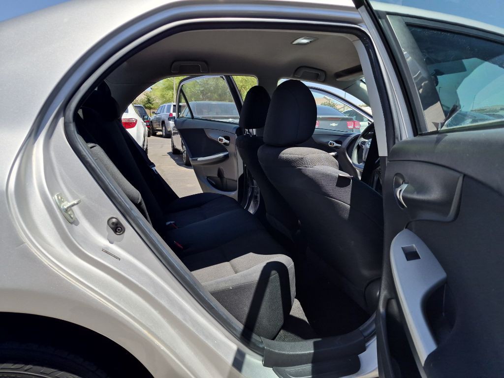 2011 Toyota Corolla Image 14