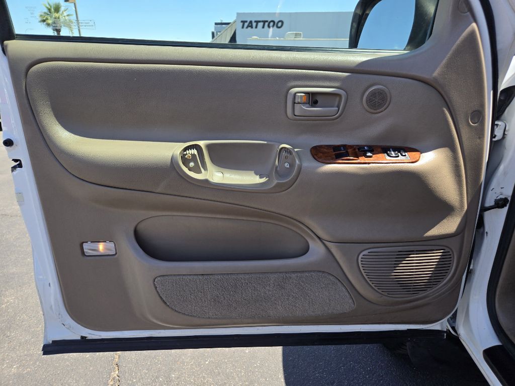 2003 Toyota Tundra Image 10