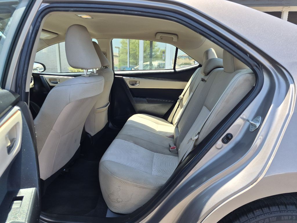 2016 Toyota Corolla Image 10