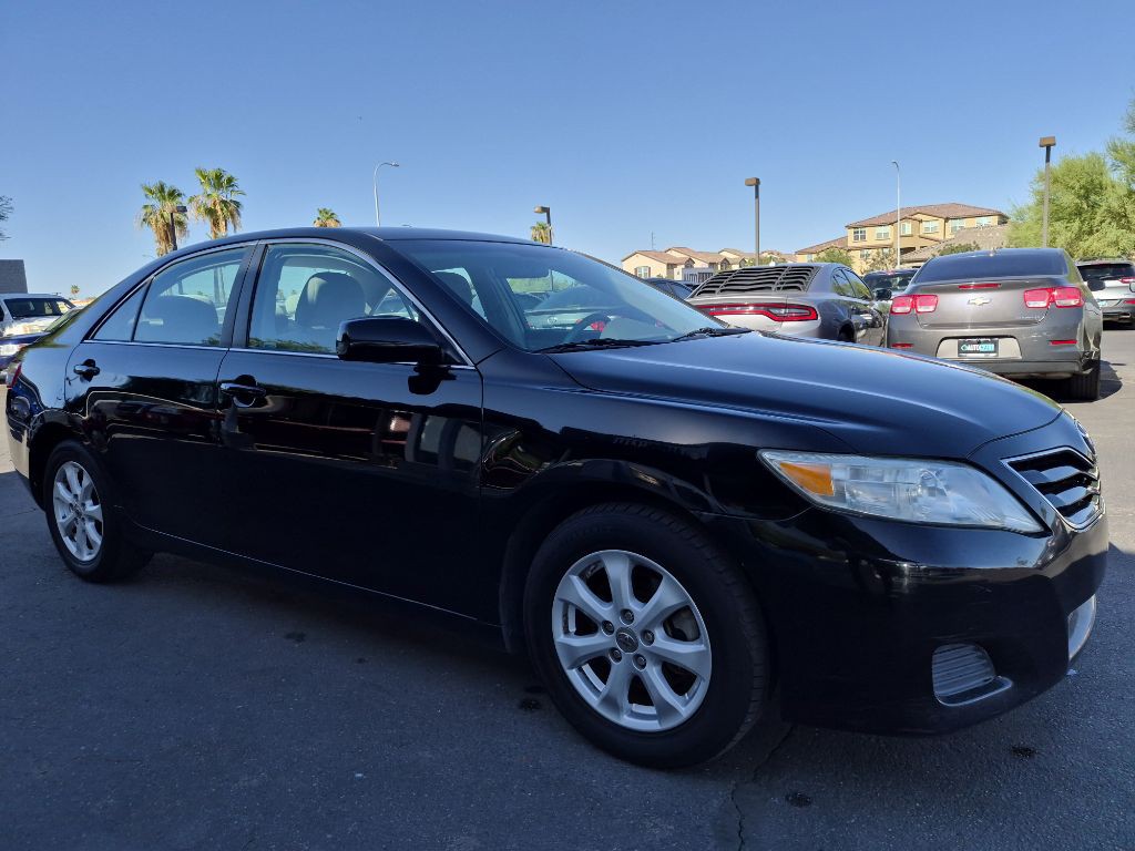 2011 Toyota Camry Image 8