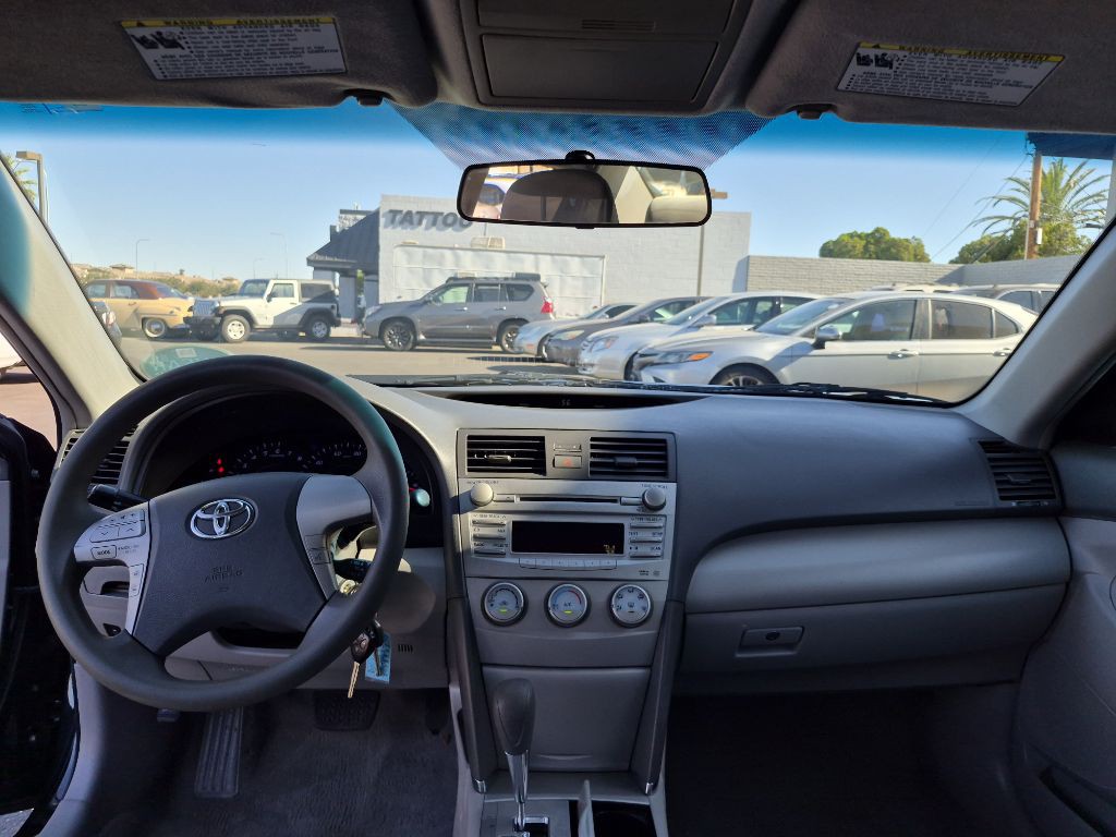 2011 Toyota Camry Image 13