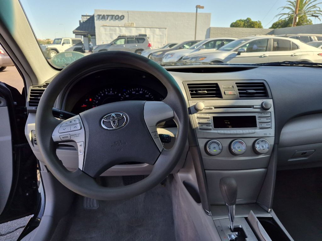 2011 Toyota Camry Image 14
