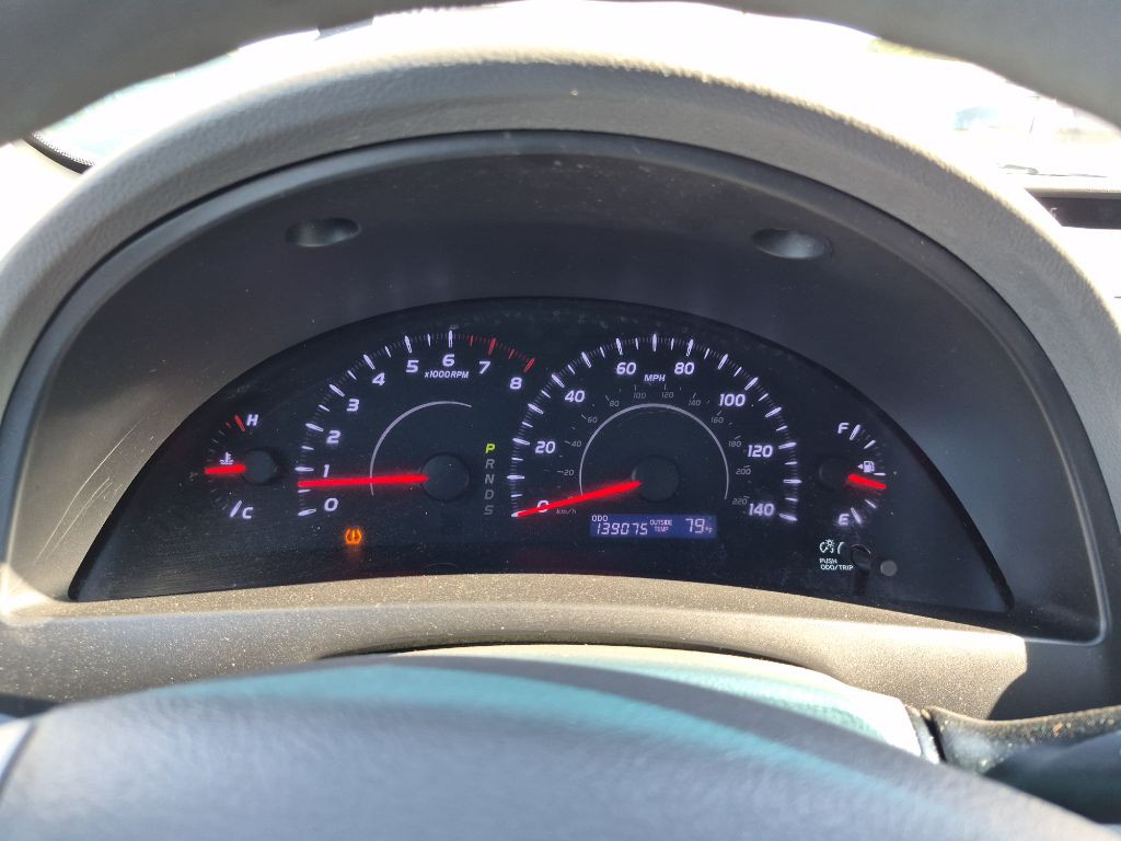 2011 Toyota Camry Image 15