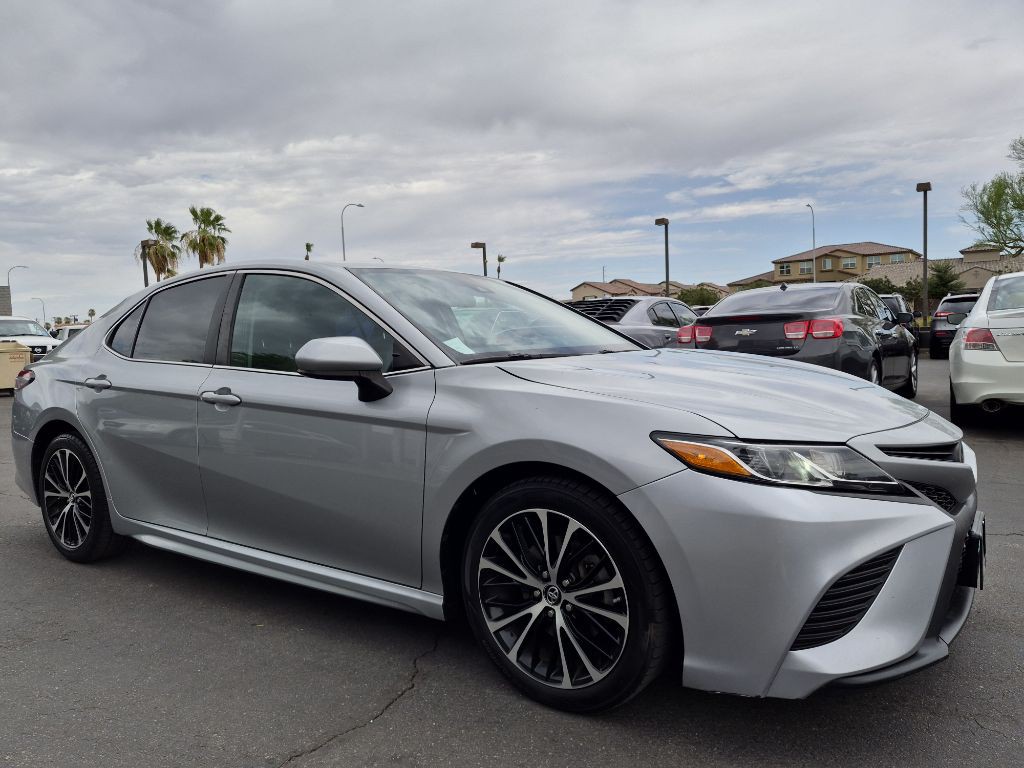 2018 Toyota Camry Image 7