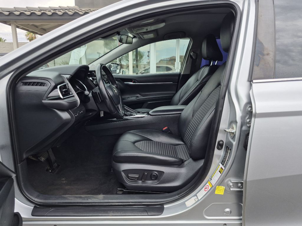 2018 Toyota Camry Image 9