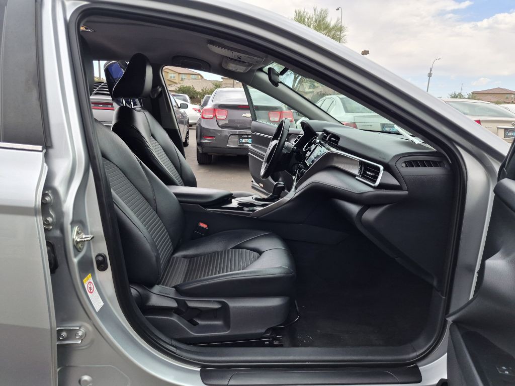 2018 Toyota Camry Image 14