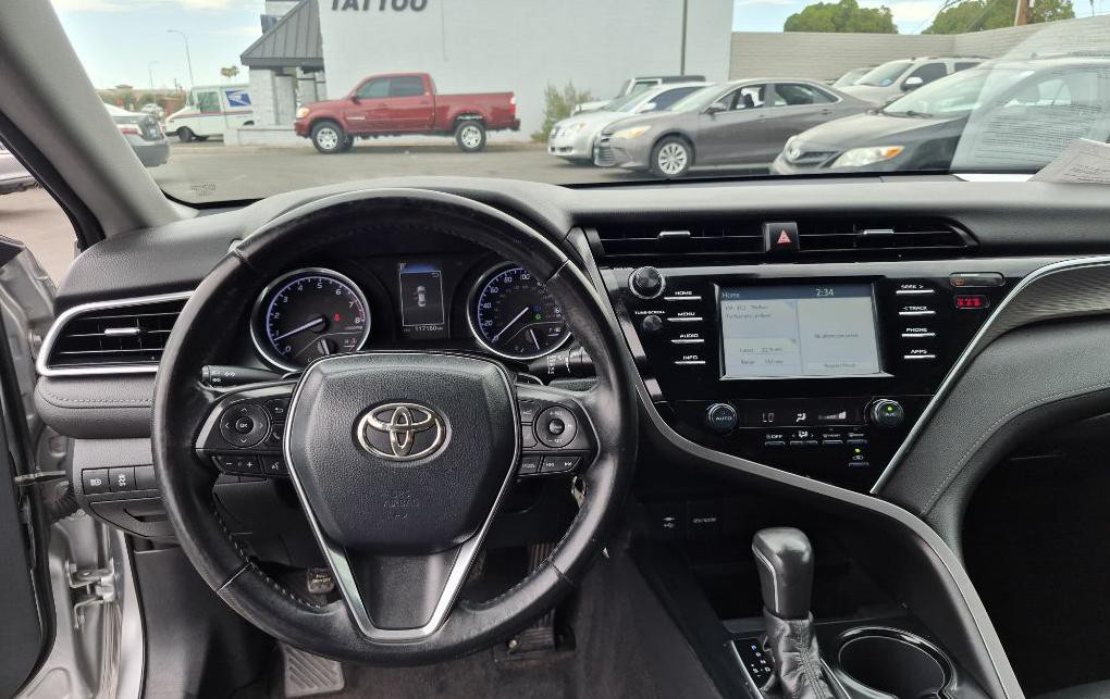 2018 Toyota Camry Image 18