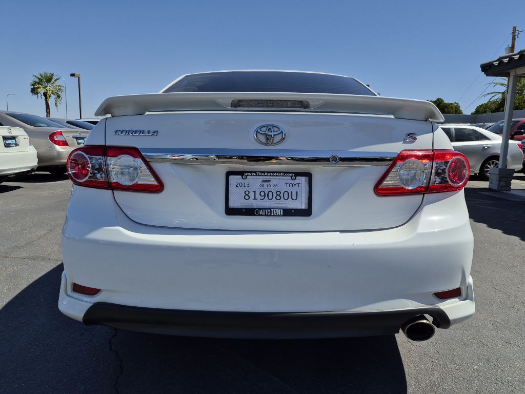 2013 Toyota Corolla Image 4