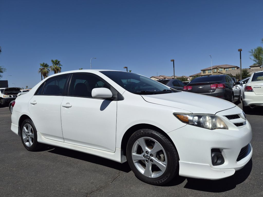 2013 Toyota Corolla Image 7
