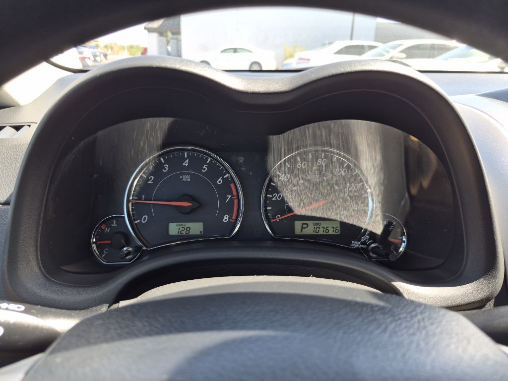 2013 Toyota Corolla Image 19