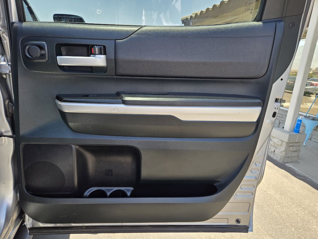 2016 Toyota Tundra Image 14