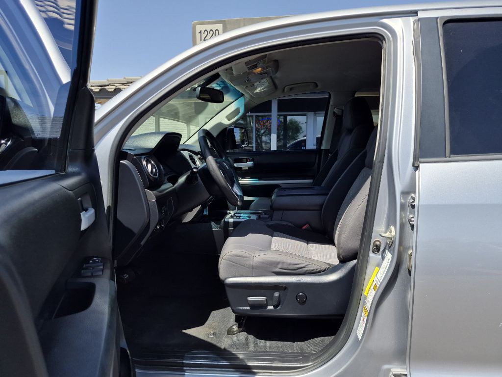 2016 Toyota Tundra Image 23