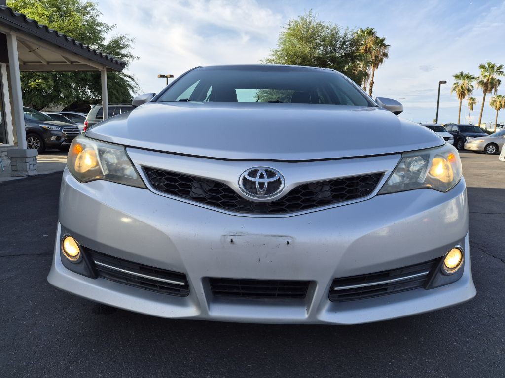 2012 Toyota Camry Image 7