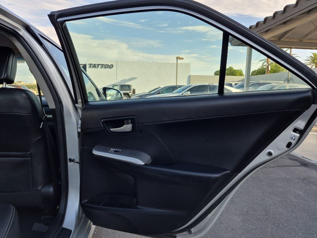 2012 Toyota Camry Image 13