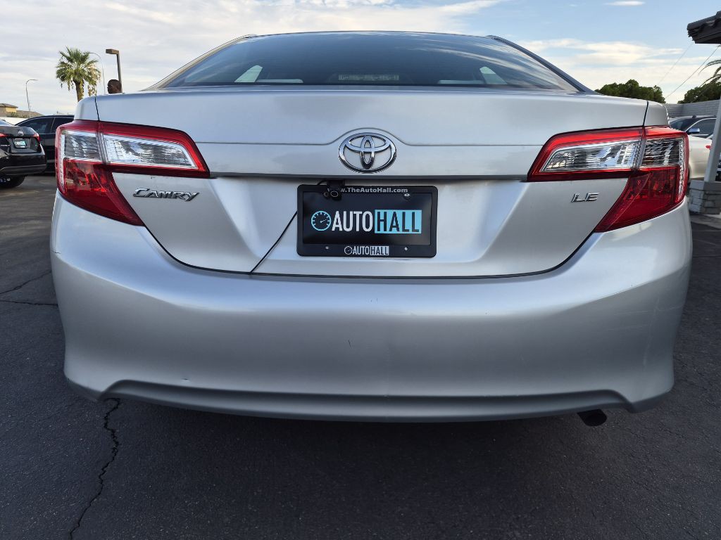 2012 Toyota Camry Image 3