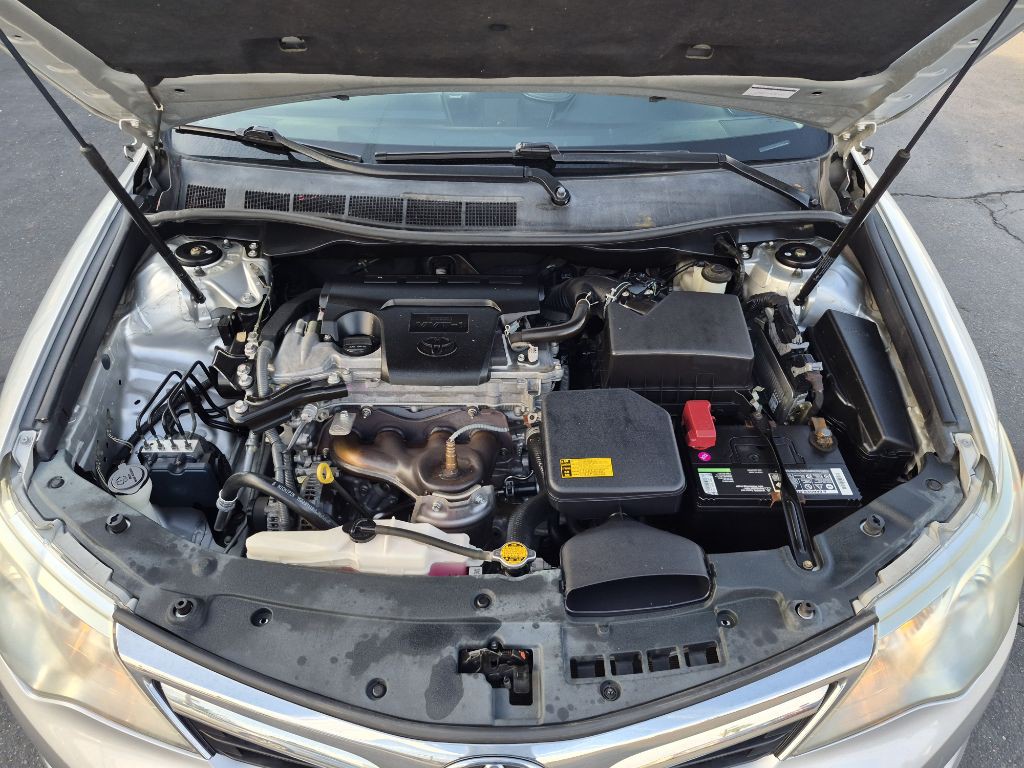2012 Toyota Camry Image 20