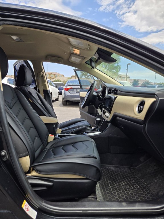 2019 Toyota Corolla Image 17