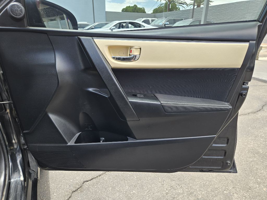 2019 Toyota Corolla Image 18