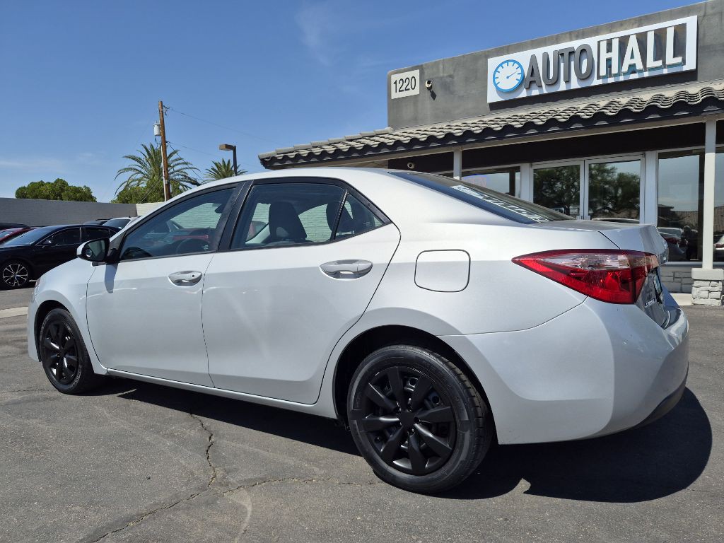 2017 Toyota Corolla Image 3