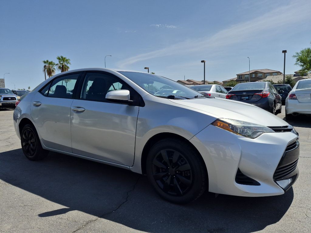 2017 Toyota Corolla Image 7