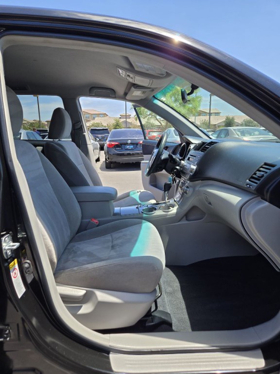 2011 Toyota Highlander Image 18
