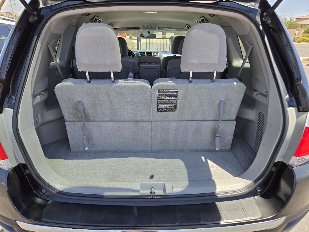 2011 Toyota Highlander Image 23
