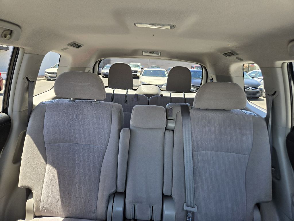 2011 Toyota Highlander Image 24