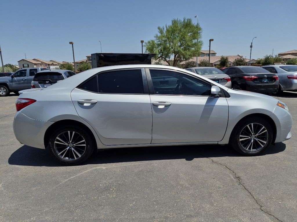 2016 Toyota Corolla Image 6