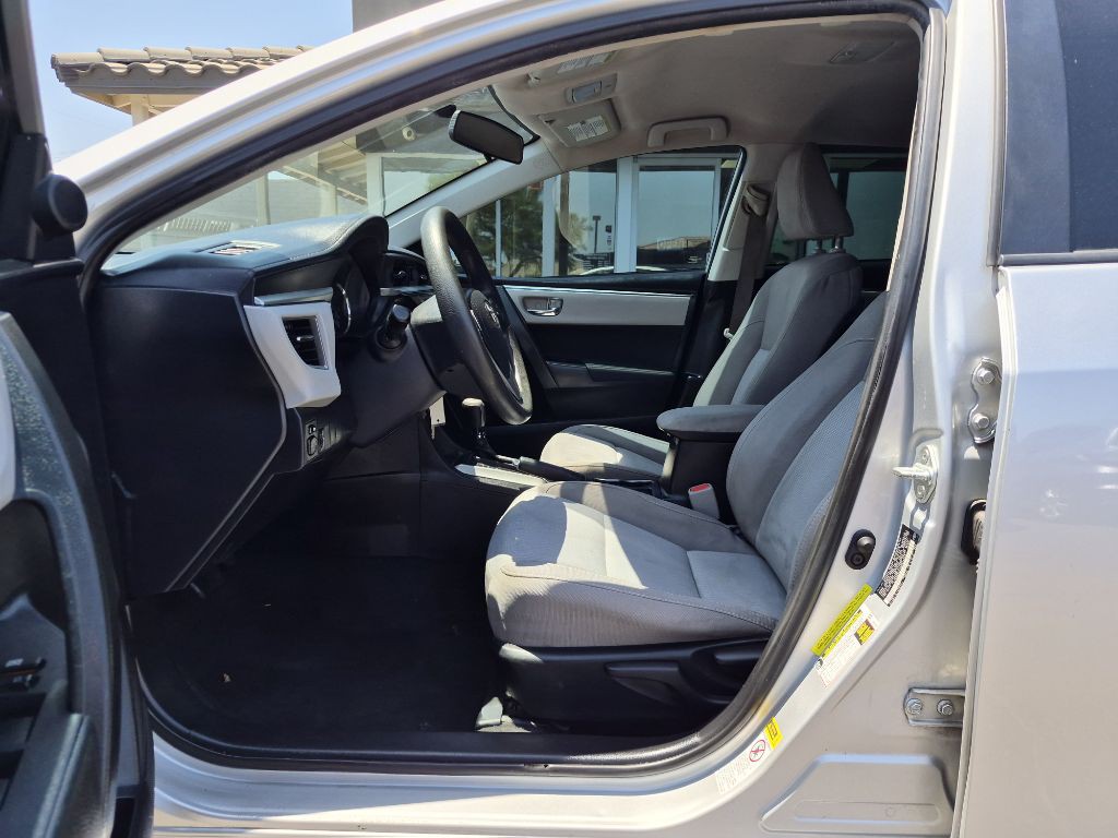 2016 Toyota Corolla Image 7