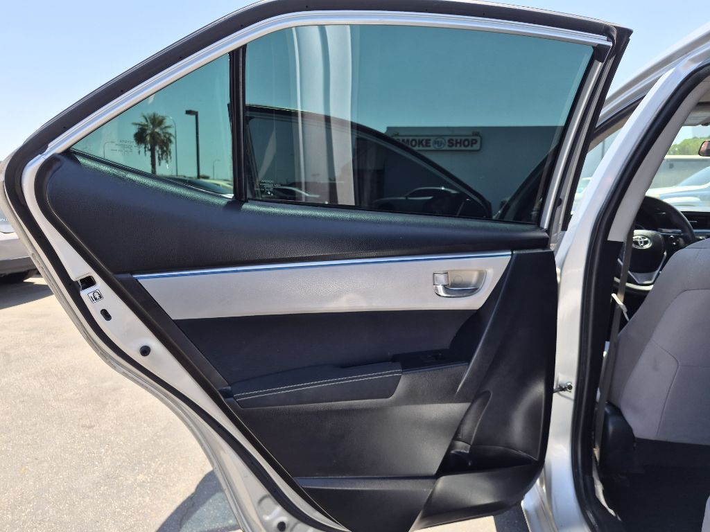 2016 Toyota Corolla Image 10